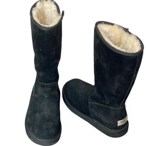 UGG leather sheepskin black women boots‎ size 7